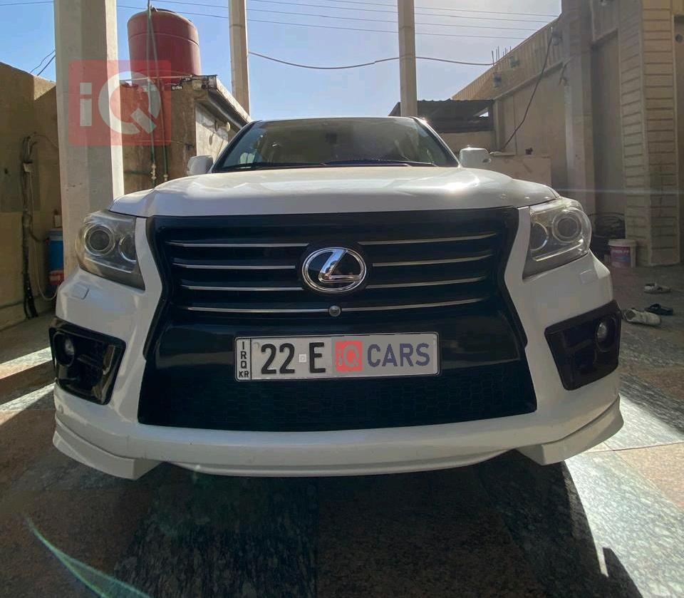 Lexus LX
